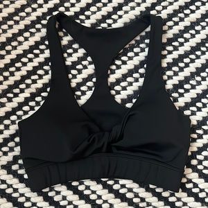 twist front racerback sports bra